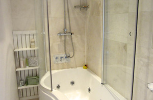 Ensuite bathroom, Edinburgh flat Ensuite bathroom